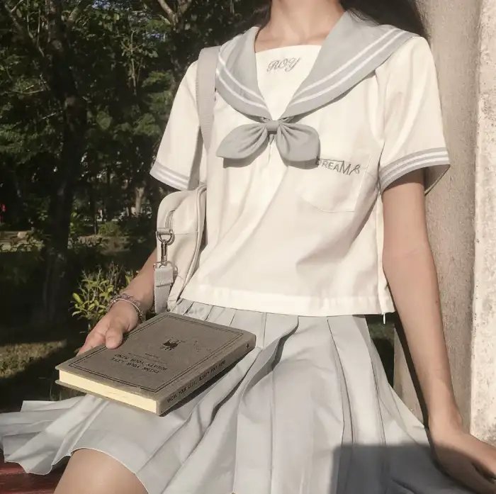 与芬克尔夫妇换换妻